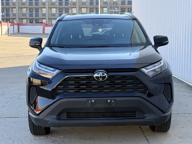 Used 2025 Toyota RAV4 XLE AWD/4WD image 8