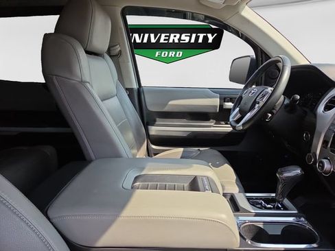 Used 2021 Toyota Tundra Limited w/ Limited Premium Package AWD/4WD image 25
