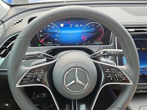 Used 2024 Mercedes-Benz E 450 4MATIC Sedan image 20