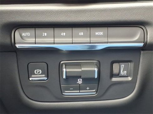 New 2026 Cadillac Escalade Luxury image 11