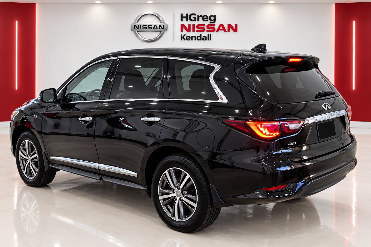 Used 2020 INFINITI QX60 Pure AWD/4WD image 2