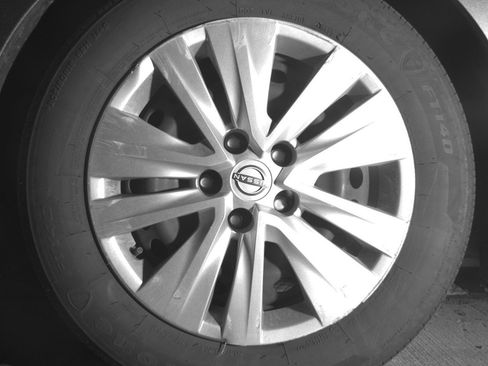 Used 2025 Nissan Sentra S FWD image 12