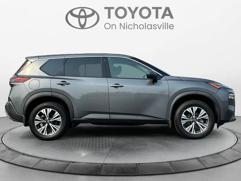 Used 2021 Nissan Rogue SV AWD/4WD image 6