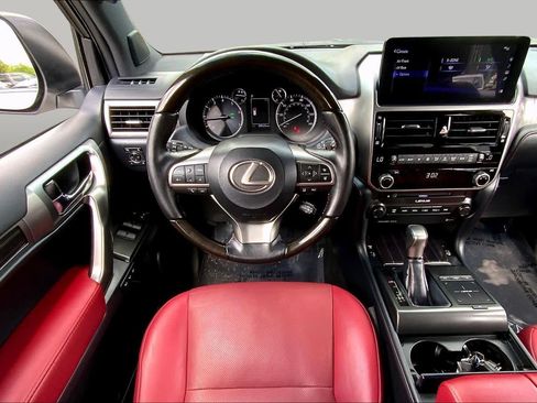 Certified 2023 Lexus GX 460 Premium w/ Premium Package AWD/4WD image 6