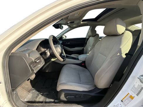 Used 2025 Honda Accord SE image 7
