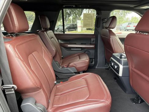 Used 2024 Ford Expedition Max Limited image 34