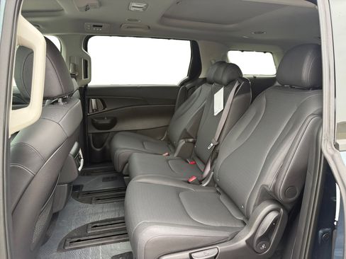 New 2026 Kia Carnival SX Prestige image 16