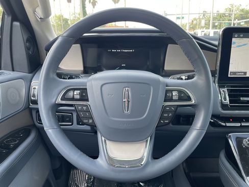Used 2018 Lincoln Navigator Black Label w/ Cargo Package AWD/4WD image 29