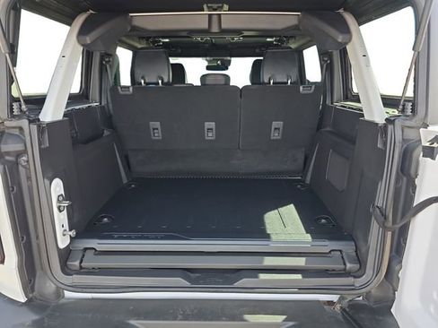 Used 2024 Ford Bronco Wildtrak image 19