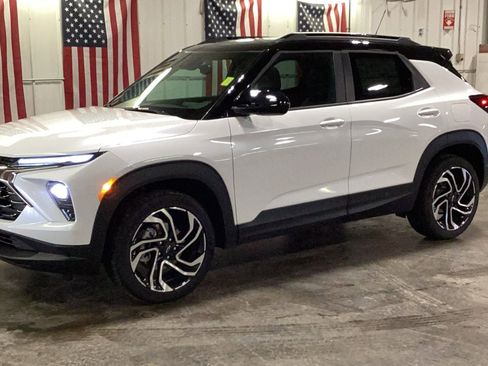 New 2026 Chevrolet TrailBlazer RS w/ Convenience Package image 2