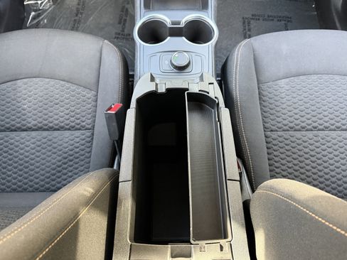 Used 2018 GMC Terrain SLE image 27