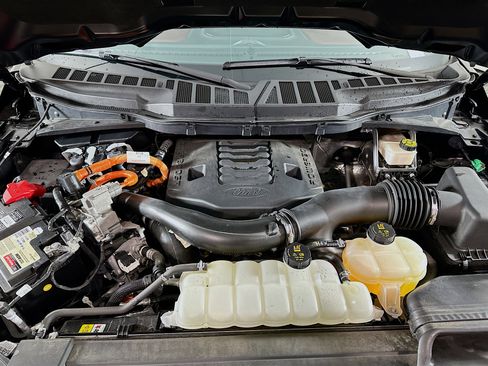 Used 2022 Ford F150 Lariat image 34