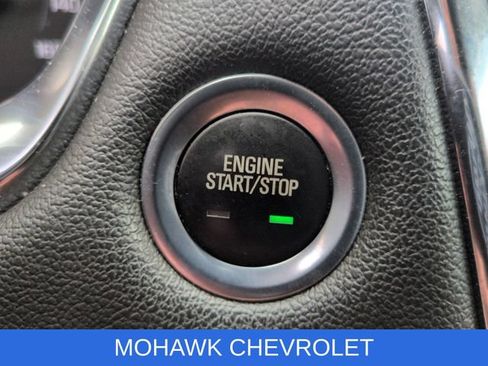 Certified 2023 Chevrolet Traverse LT AWD/4WD image 17