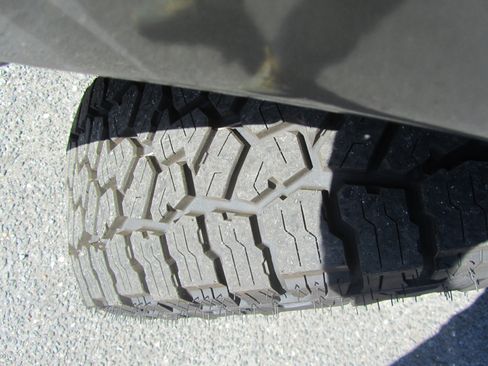 Used 2006 Toyota Sequoia SR5 image 27