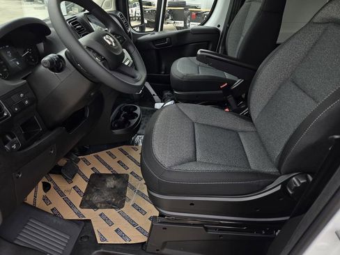 New 2026 RAM ProMaster 2500 w/ Convenience Group FWD image 19