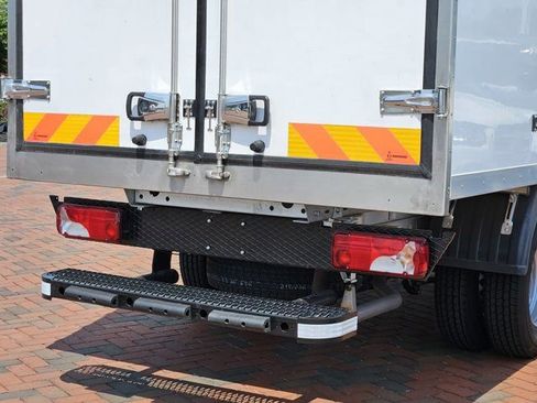 Used 2023 Mercedes-Benz Sprinter 3500 image 12