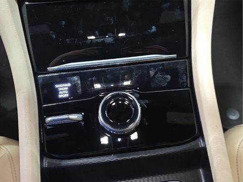 New 2026 Jeep Grand Cherokee L Limited w/ Trailer Tow Package image 18