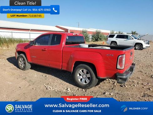 Used 2015 GMC Canyon SLE image 3