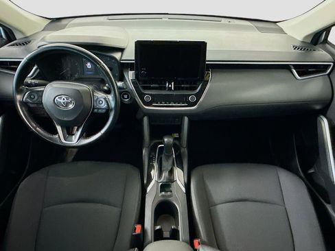 Used 2023 Toyota Corolla Cross LE image 13