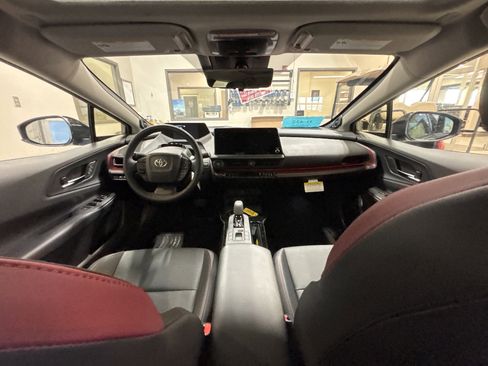 New 2026 Toyota Prius Plug-In Hybrid FWD image 23