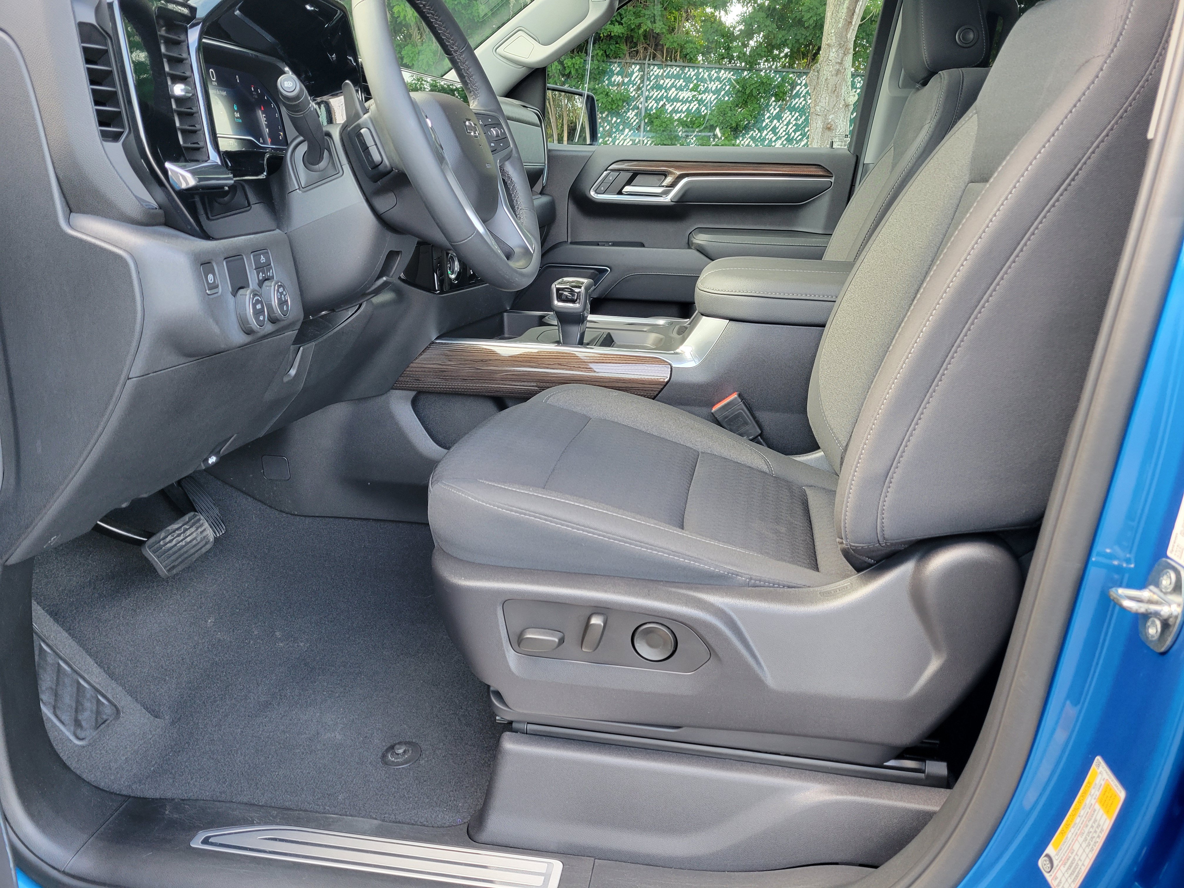 Certified 2023 Chevrolet Silverado 1500 RST RWD image 30