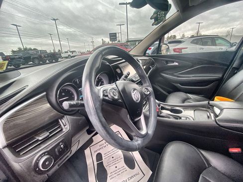Used 2020 Buick Envision Essence image 9