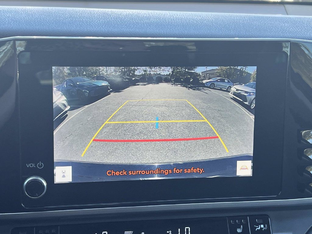 Used 2025 Toyota Camry LE w/ Convenience Package FWD image 33