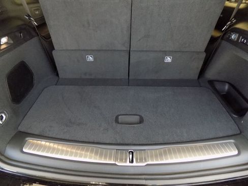 New 2025 Jeep Grand Cherokee L Overland image 34