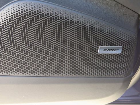 Certified 2024 Porsche Macan 4 Electric image 17