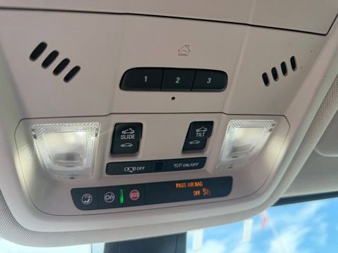 Certified 2023 GMC Acadia Denali w/ Black Diamond Edition AWD/4WD image 34