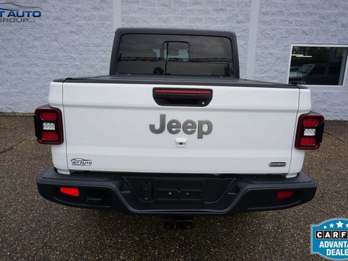 Used 2020 Jeep Gladiator Overland AWD/4WD image 15
