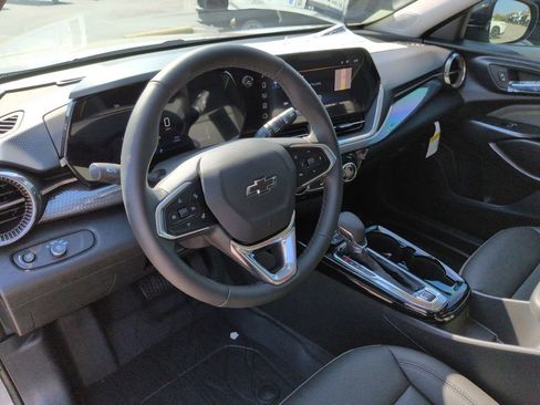 New 2026 Chevrolet Trax ACTIV w/ Sunroof Package FWD image 33
