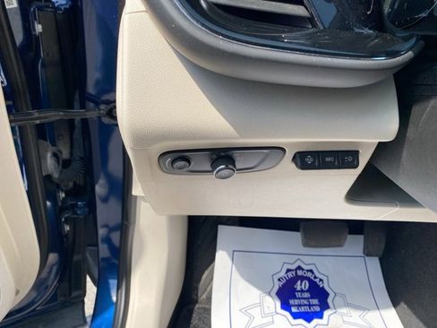 Used 2023 Buick Envision Avenir image 19