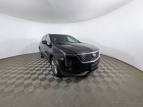 Certified 2025 Cadillac XT4 Premium Luxury FWD image 27