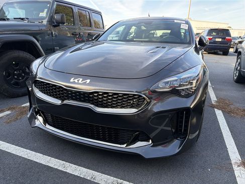 Used 2023 Kia Stinger GT-Line image 2