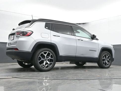 Used 2025 Jeep Compass Limited AWD/4WD image 52