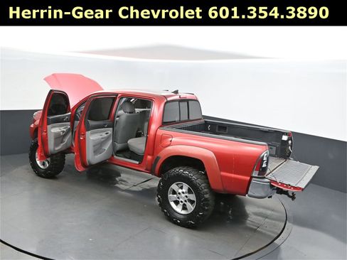 Used 2012 Toyota Tacoma PreRunner image 47