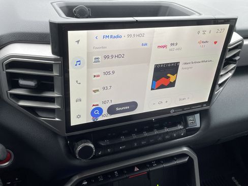 Used 2024 Toyota Tundra Limited image 27