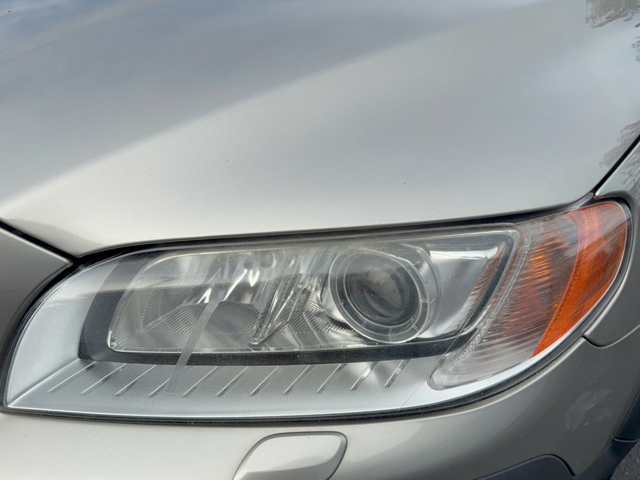 Used 2016 Volvo XC70 T5 Platinum w/ Protection Package FWD image 12