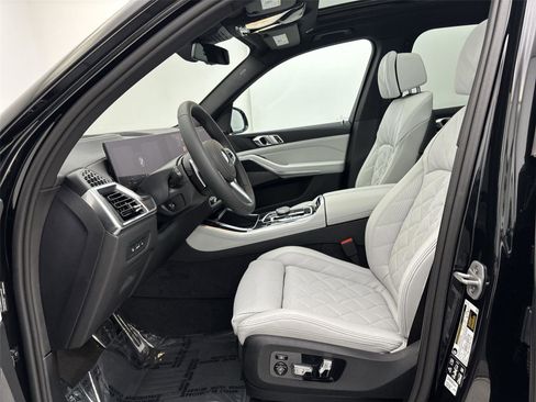 New 2026 BMW X5 xDrive40i w/ M Sport Package image 25