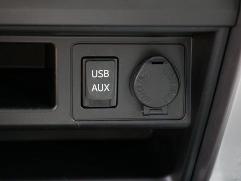 Used 2016 Toyota 4Runner SR5 Premium AWD/4WD image 21