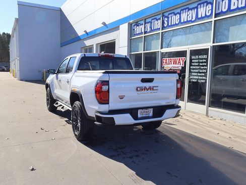 Used 2024 GMC Canyon Elevation w/ Convenience Package image 8