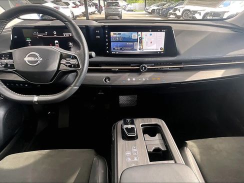 Used 2024 Nissan Ariya AWD image 15