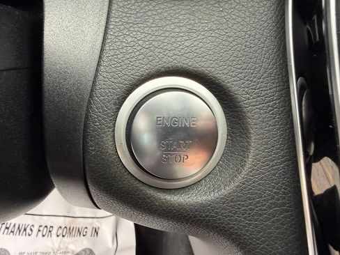 Used 2016 Mercedes-Benz C 300 4MATIC Sedan image 31