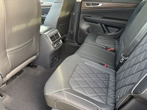 New 2026 Volkswagen Atlas SEL Premium R-Line image 38