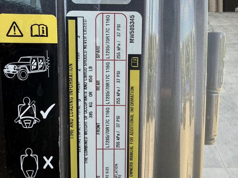 Used 2021 Jeep Wrangler Unlimited Rubicon image 23