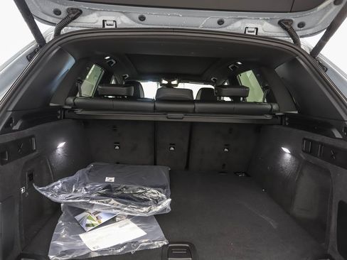 New 2026 BMW X5 xDrive40i w/ Executive Package image 24