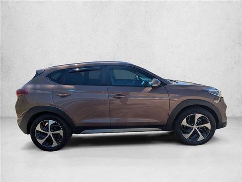Used 2017 Hyundai Tucson Sport AWD/4WD image 4