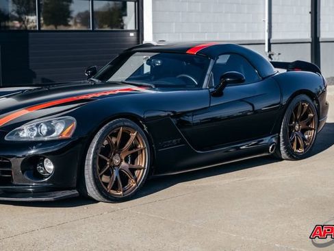 Used 2004 Dodge Viper SRT-10 image 59