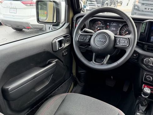 Used 2026 Jeep Gladiator Rubicon AWD/4WD image 10